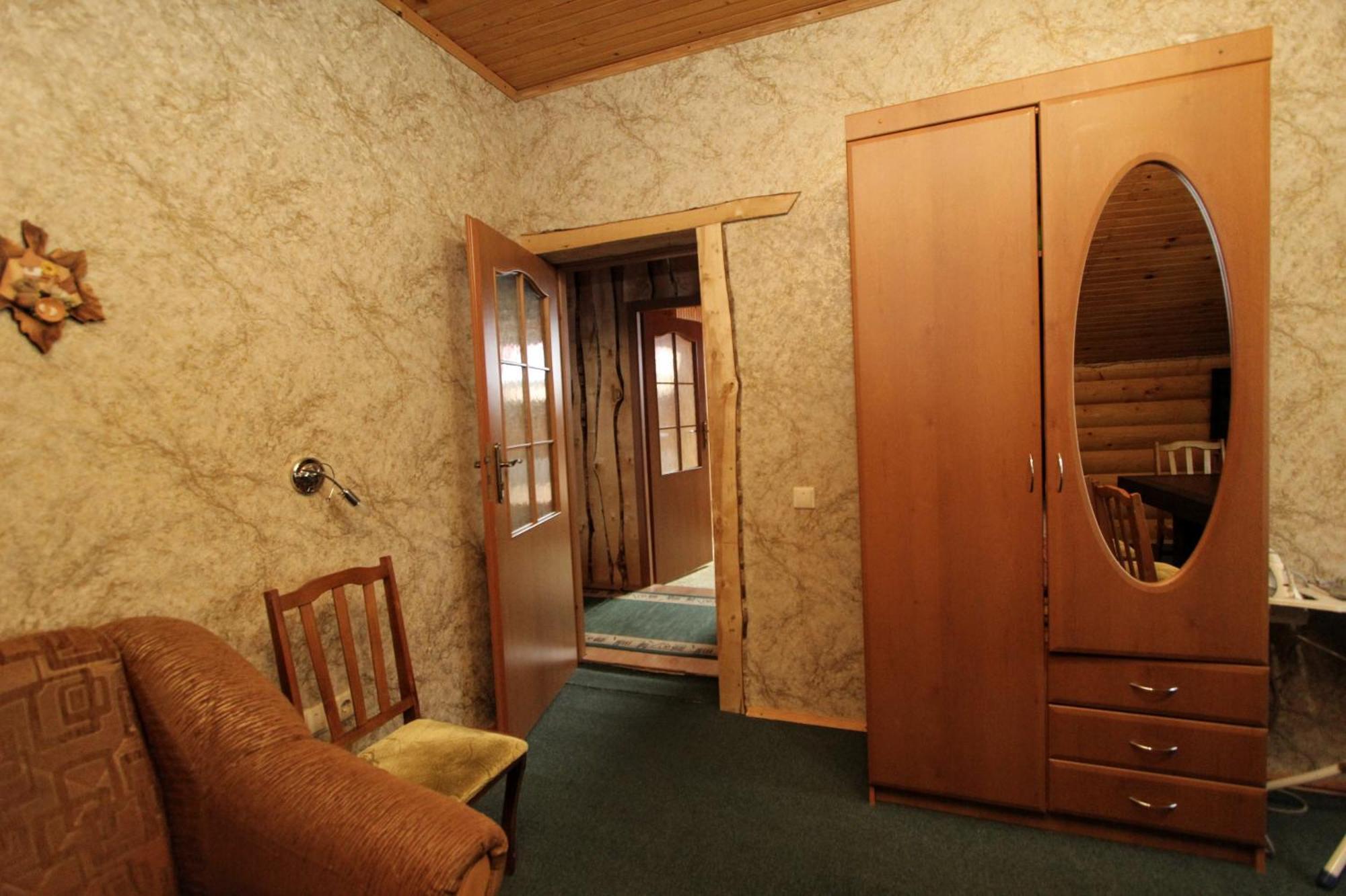 Complex "Shum Lisu" Tatariv Quarto foto